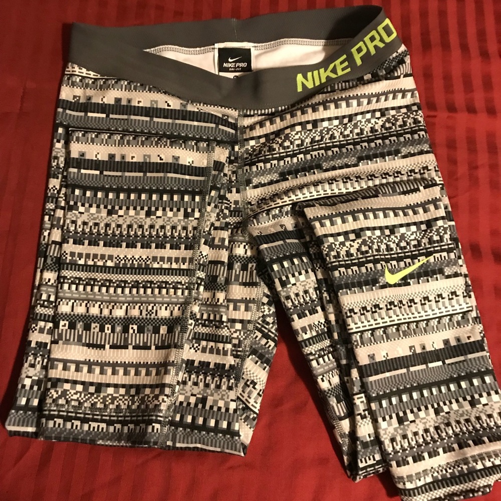 Nike pro fit leggings
